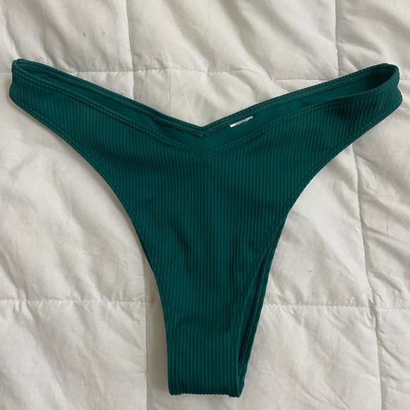 Hollister Bikini Bottoms - Picture 4 of 4